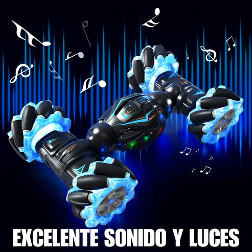 Coche todoterreno control a mano